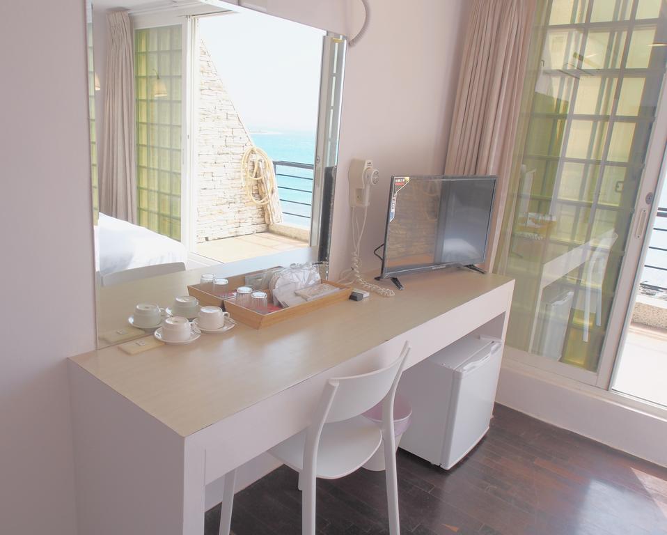 Summer Aura B&B Shanjiao الغرفة الصورة
