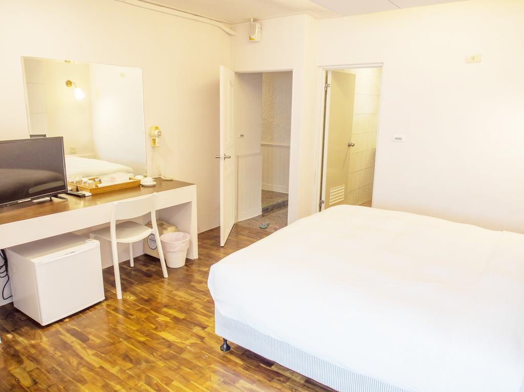 Summer Aura B&B Shanjiao الغرفة الصورة